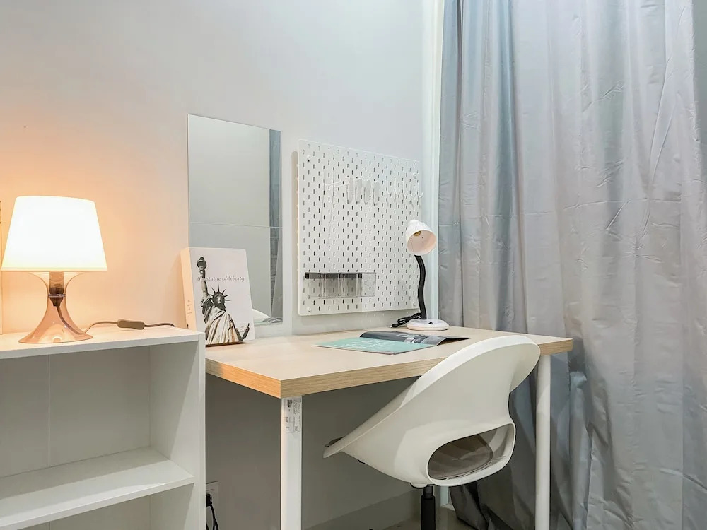 Relaxing And Simply Studio Vasanta Innopark Apartment