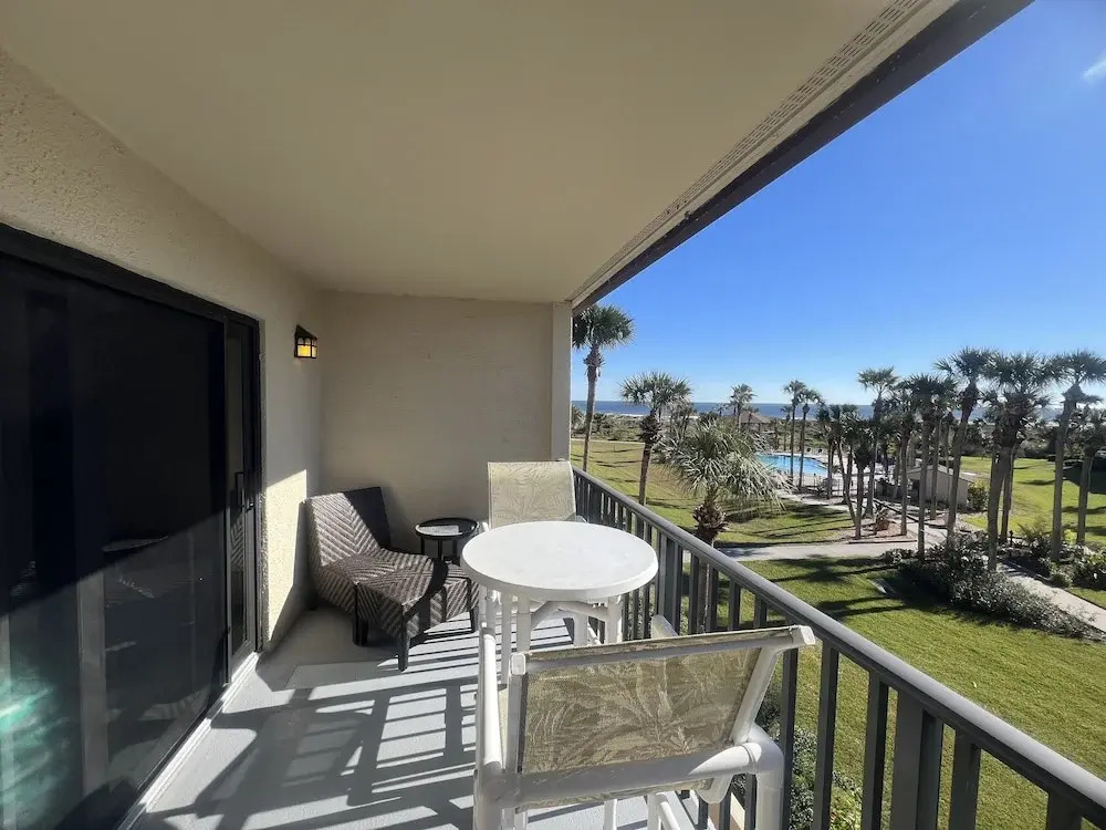 Ocean-view Condo With 2 Pools, Beach Access & Private Lanais