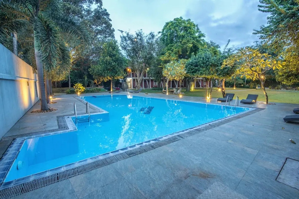 Hotel Mahanuge