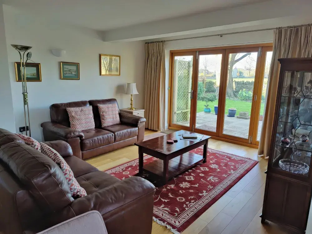 5 Burford Mews
