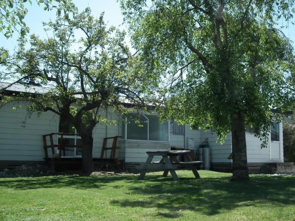46 MacKenzie
