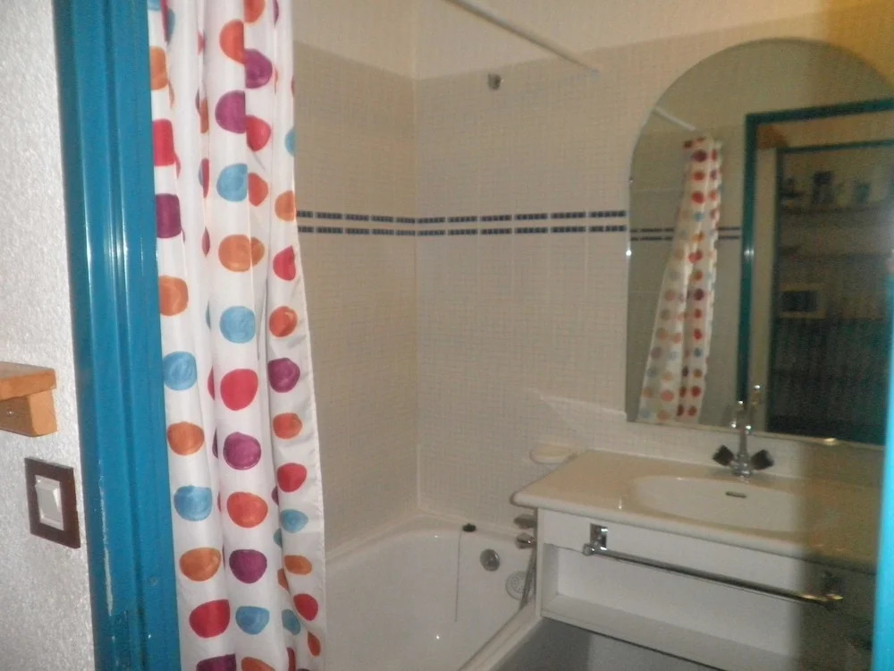 Lou Services Apartment THD136 LSI 001