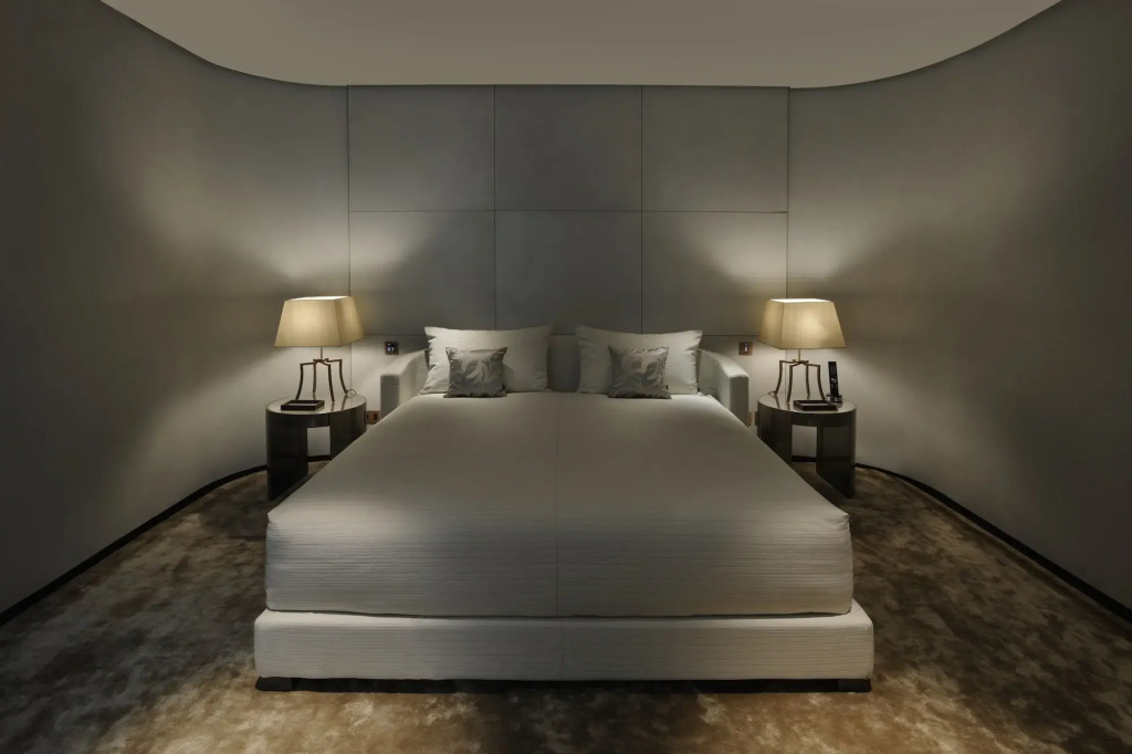 Отель Armani Hotel Milano