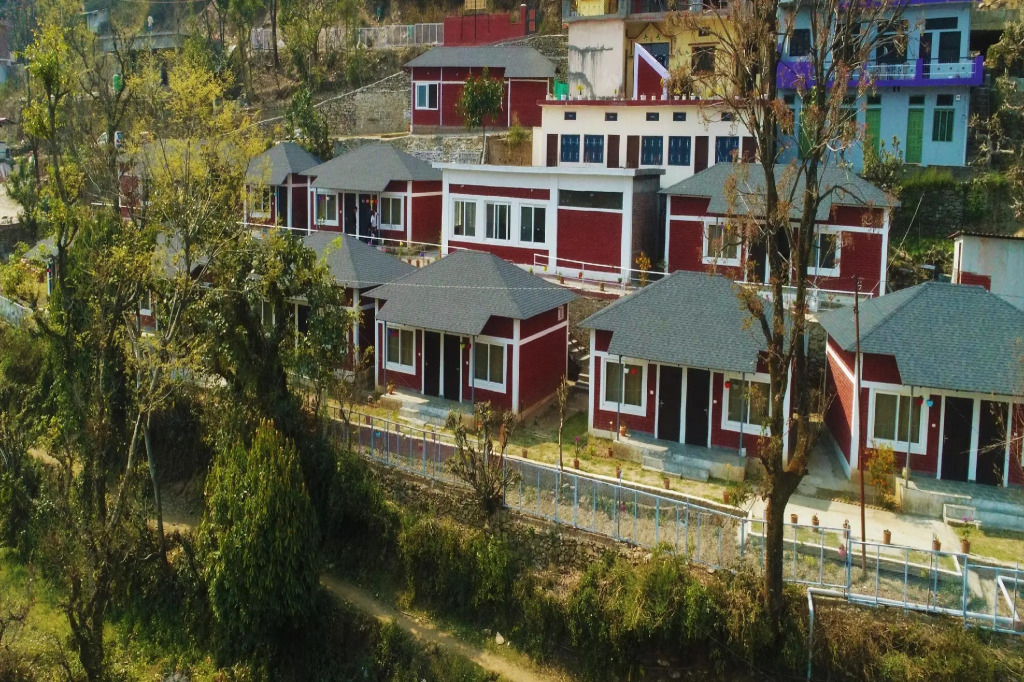 Char Machan Resorts