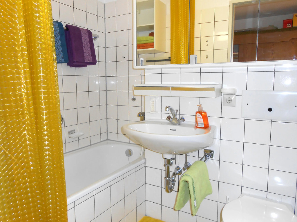 Apartment Schöne Aussicht - App 1406 - EX-Kurhotel by Interhome