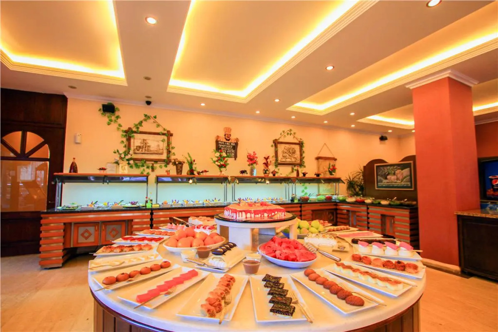 K Maris Hotel