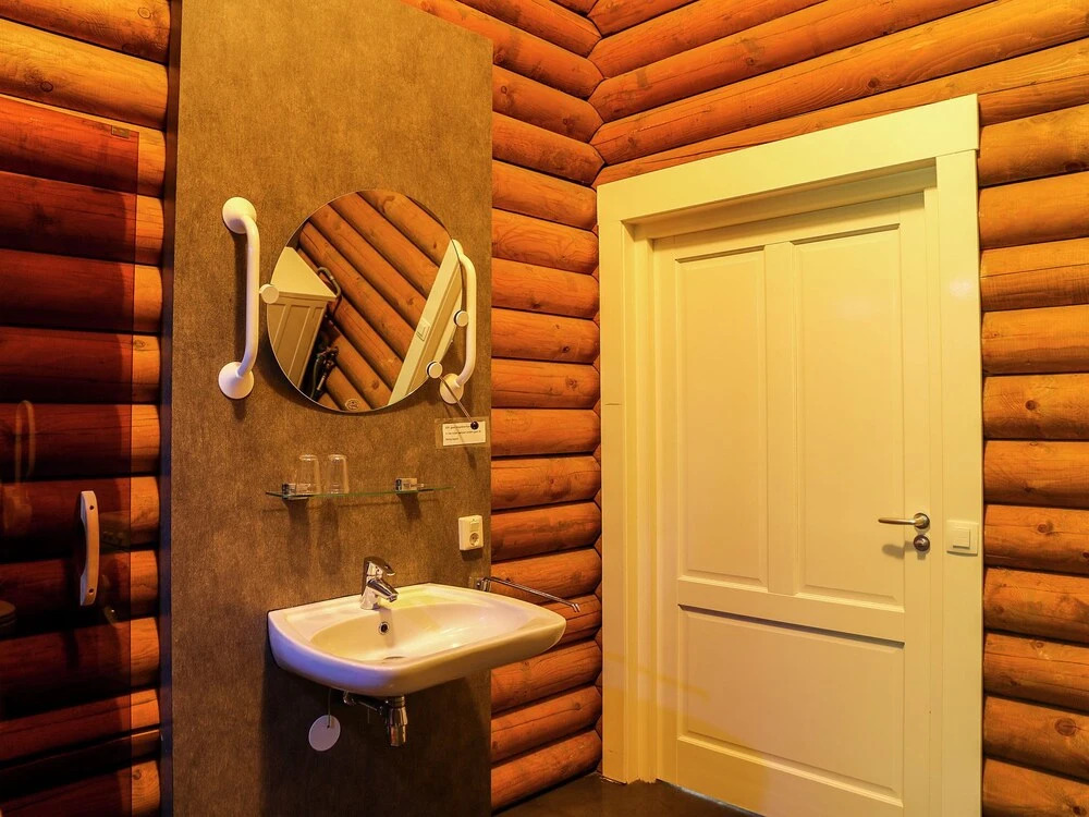 Holiday Bungalow with Sauna, Located on a Pond in Hoge Hexel