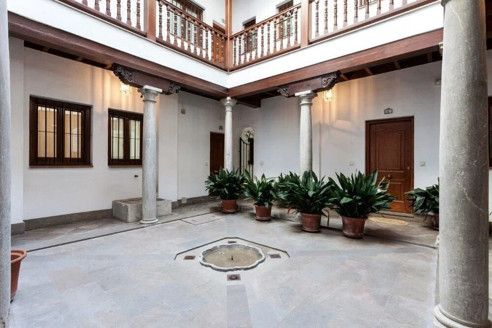 Apartamento de Lujo en Antiguo Convento