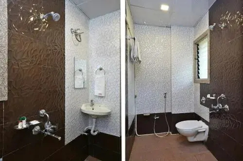 Orient Bay Inn By OYO Rooms