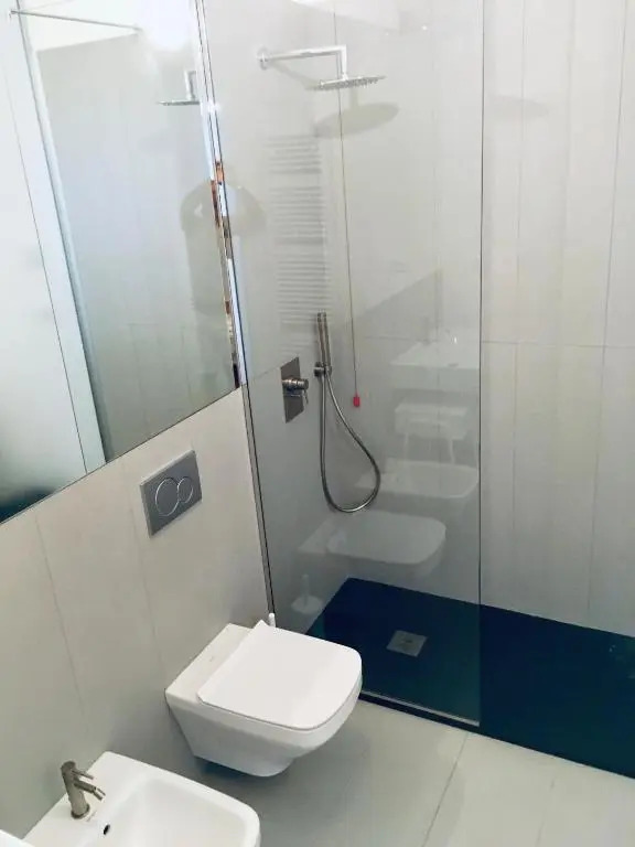 V Suite