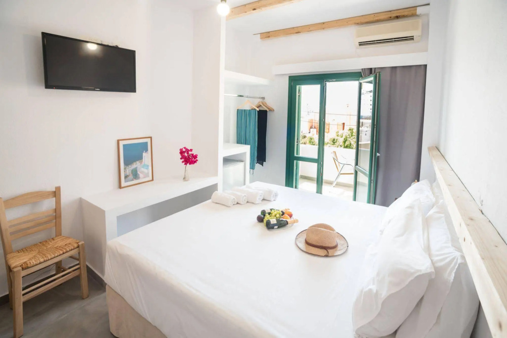 Ifestia Hotel