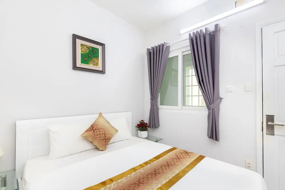 White Diamond PN Hotel