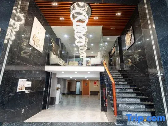 Lucky Star Hotel - Bui Vien Walking Street
