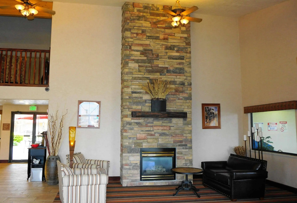 Best Western Grande River Inn & Suites