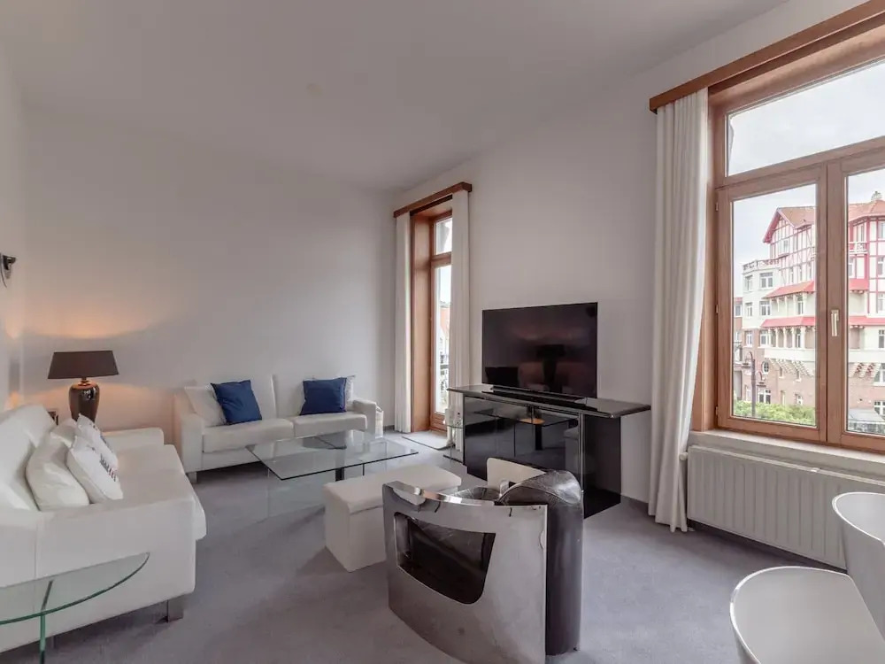Stylish Apartment With Balconyterrace