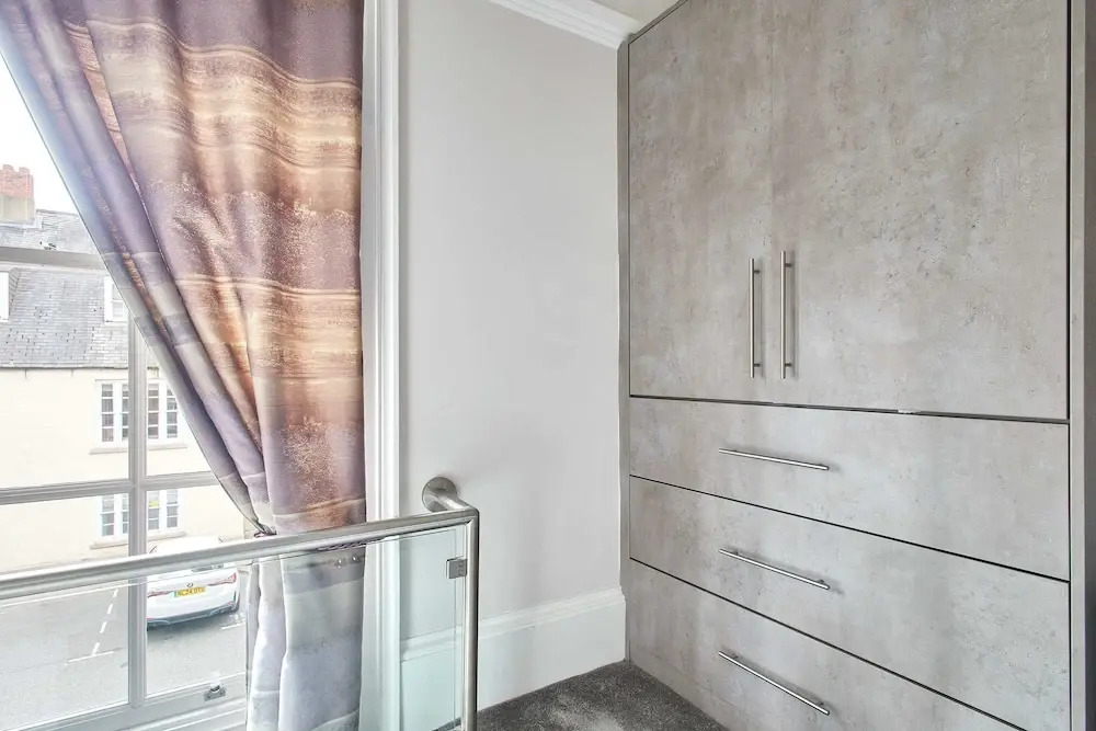 Host Stay Mayford Studio