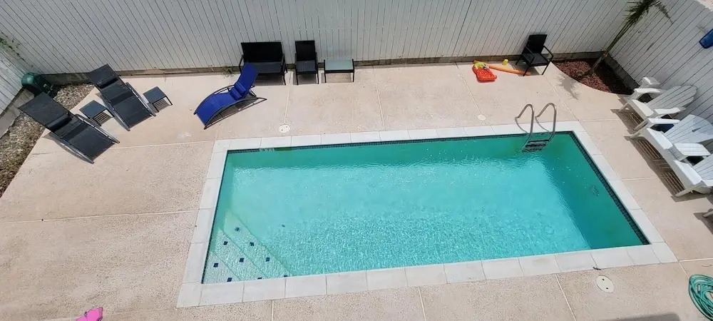 Overlooks Pool Easy Walk to Beach #D 2 Bedroom Home by RedAwning