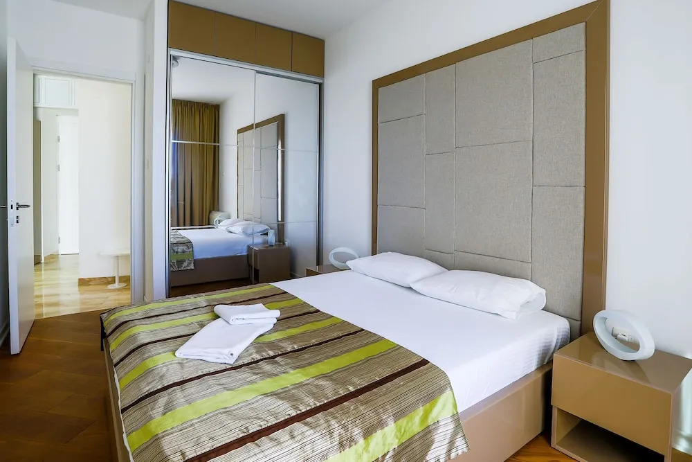 Luxury Apartments Artiani