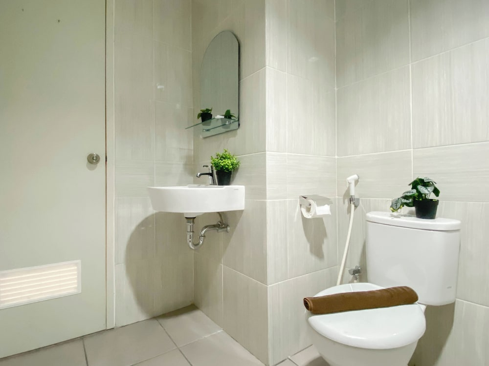 Neat 2Br For 4 Pax At Vasanta Innopark Apartment