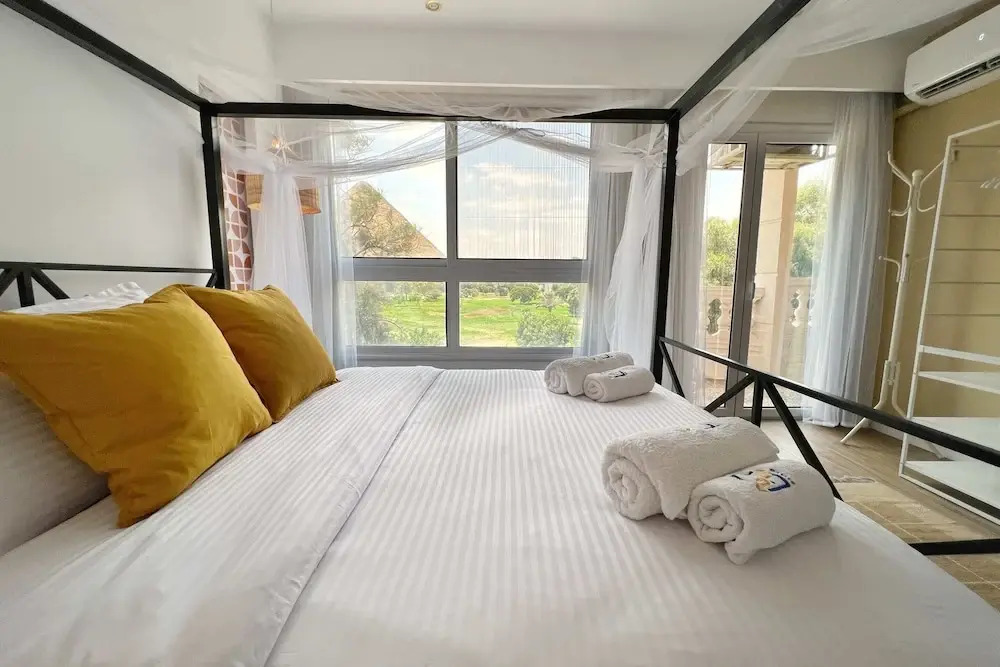 Xuru Stays I Spellbinding 2 BDR Apt. At The Giza Pyramid's Doorstep