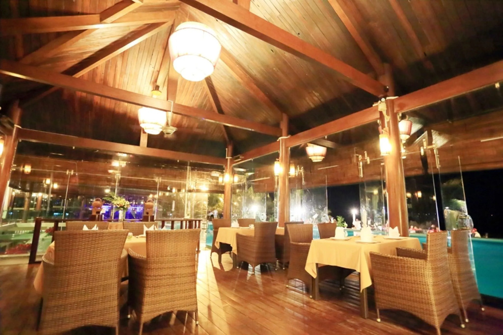 Villa Del Sol Beach Resort & Spa