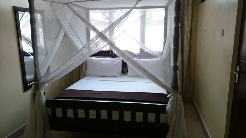 Transit Airport B&B