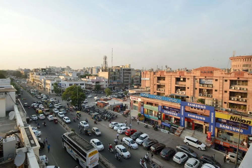 OYO 2289 Hotel Radha Palace