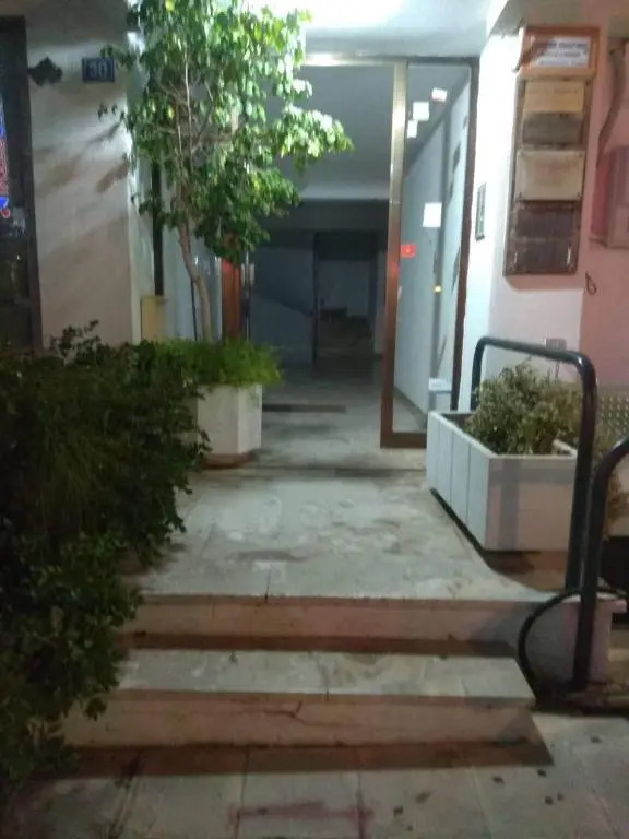 Awesome studio, 5 mins to beach, cafe, old town