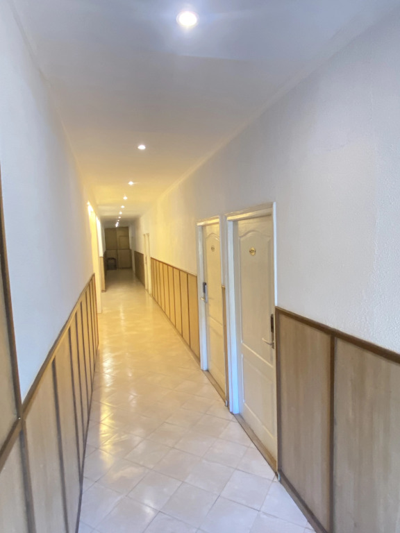 Status Business Hotel - Naveen Market