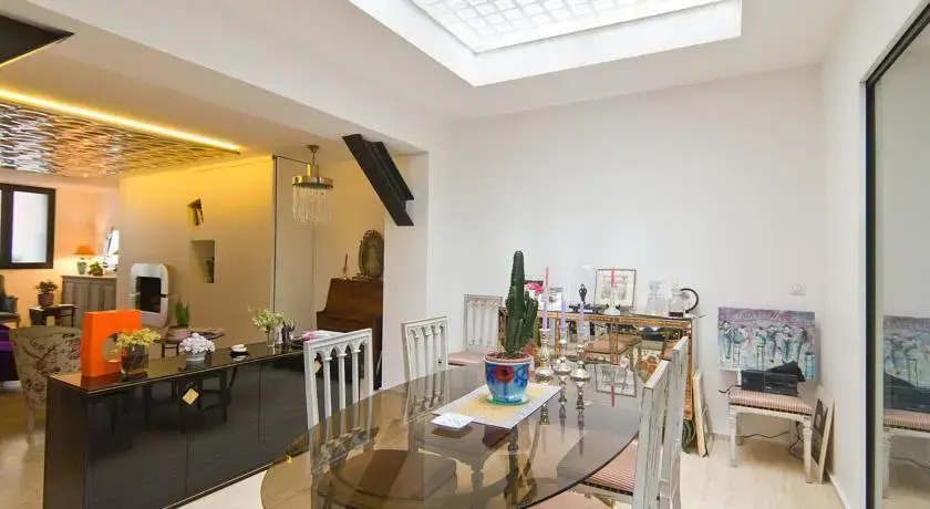 Studios Paris Bed & Breakfast - Le jardin de Montmartre