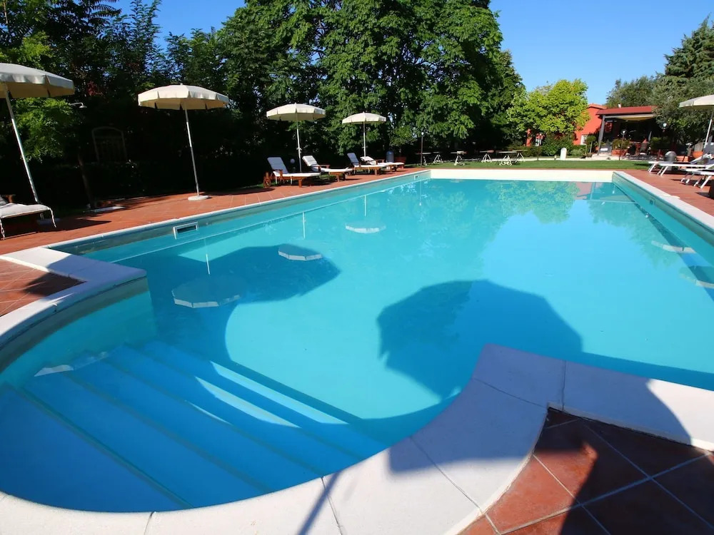 Pretty Cottage in Colonnella With Swimming Pool