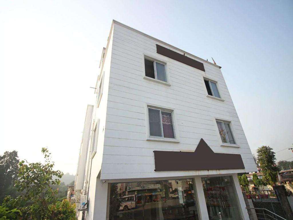 OYO 9845 Hotel Kirti Heritage