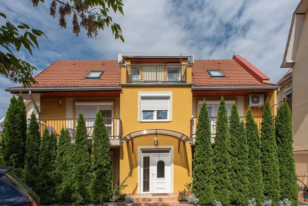 Bötös Villa Haus