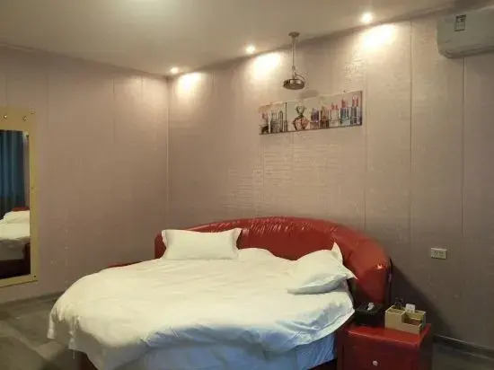 Lanteng Boutique Hotel (Huainan Longhu Park)