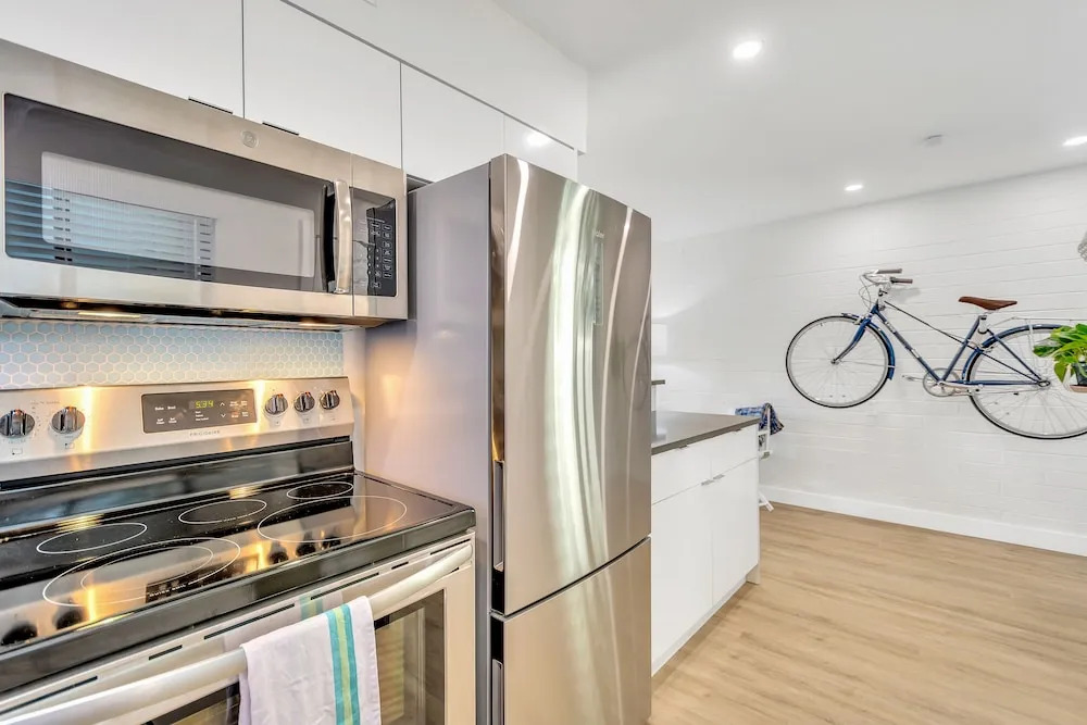 Primo Old Town Location with Heated Pool