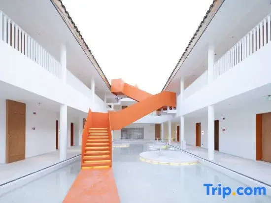 LuChen Botique Hotel (Qionghai Dashiban Ancient Village)