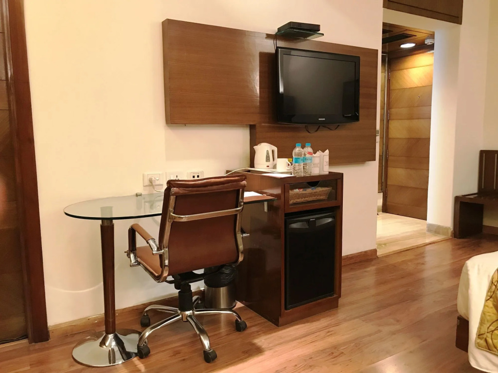 Indus Biznotel