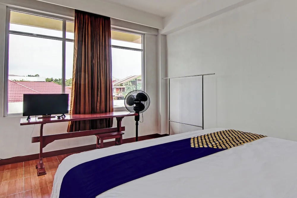 Hotel O Pondok Anggrek Syariah