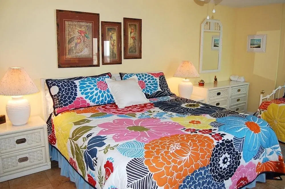 Castaways 3B 2 Bedroom Condo By Redawning