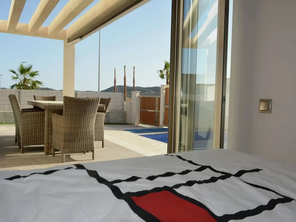 Explore the Cultural Town of Orihuela From a Villa