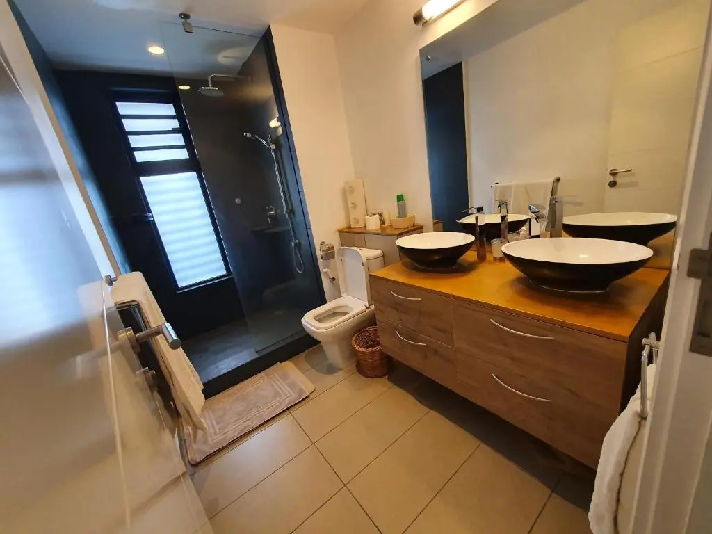 Azuri Apartment Beach and Pool