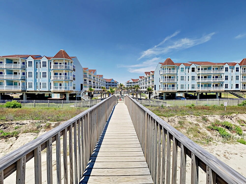 Alwaysunny Condo Unit 2115 2 Bedrooms 1.5 Bathroom Condo