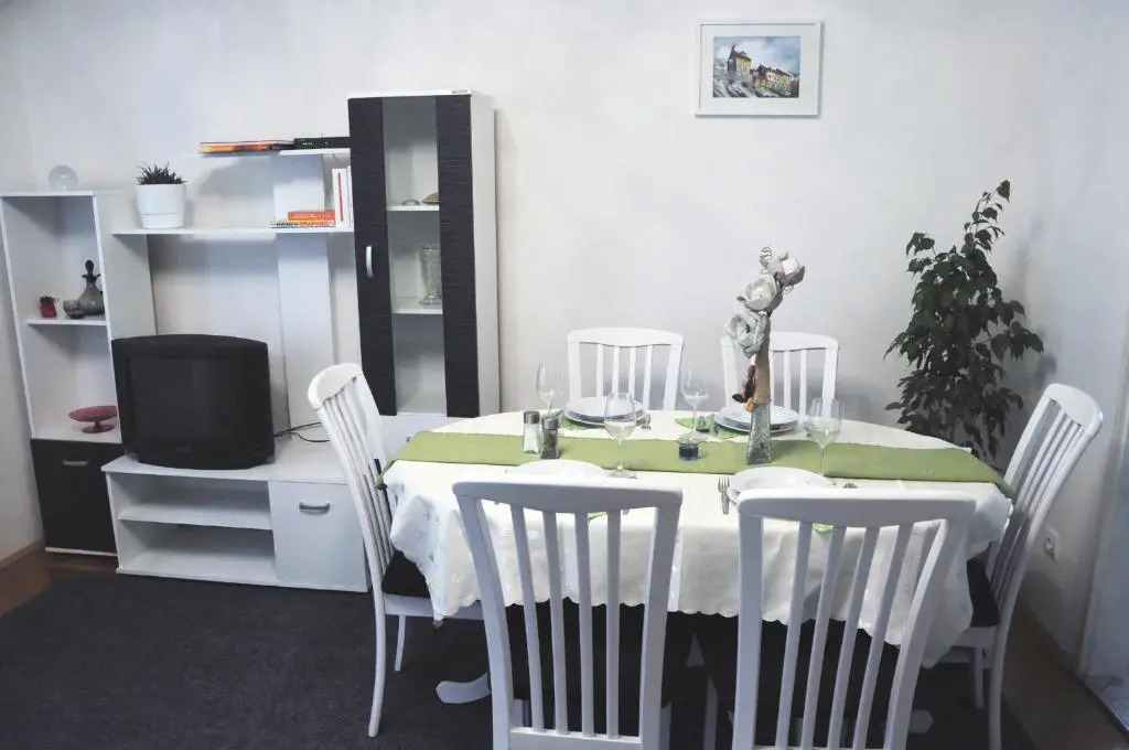 Apartment Center
