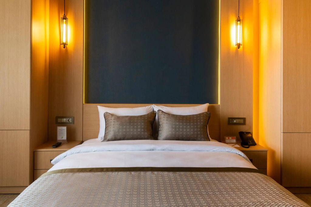 Avec Hotel