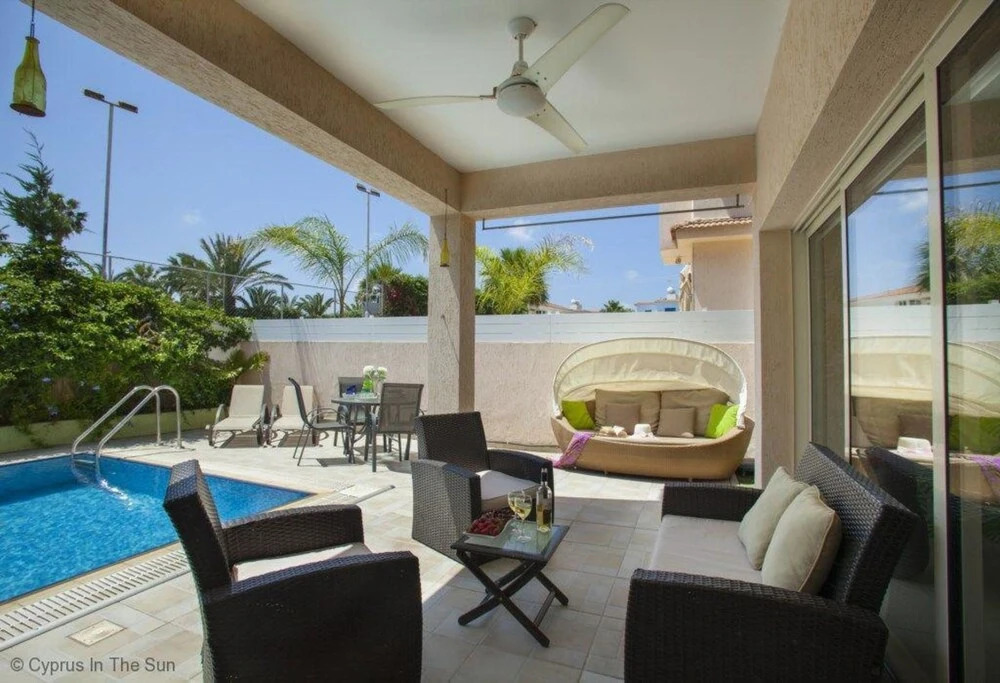 Cyprus Villa Aphrodite 07 Gold