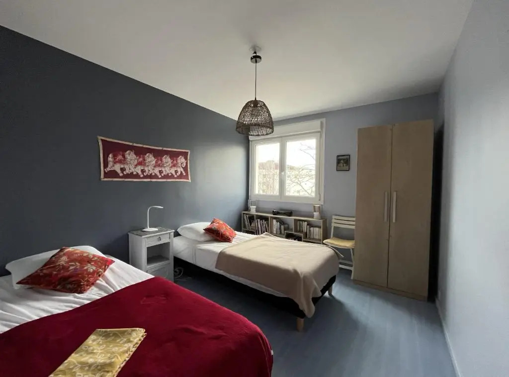 Bel appartement clair à 10mn du port à pied