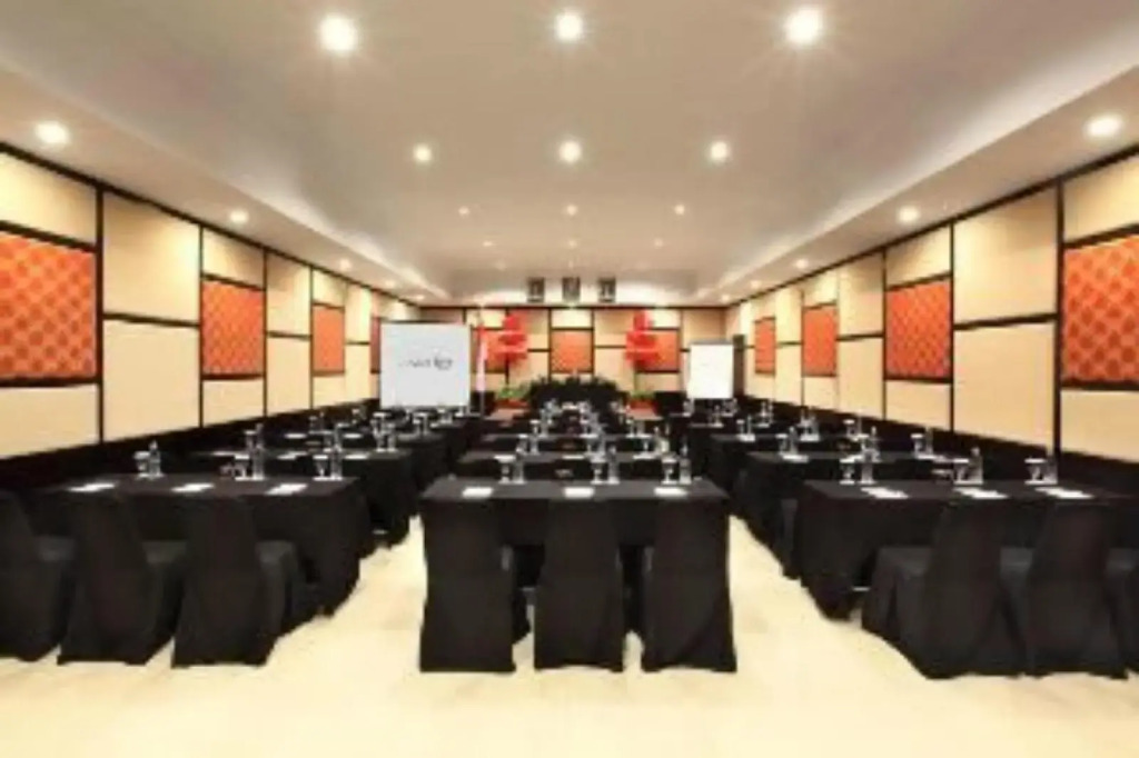 Adhi Jaya Hotel