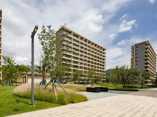 Youxi Resort Hotel (Fuxian Lake Sun Mountain Manyuan )