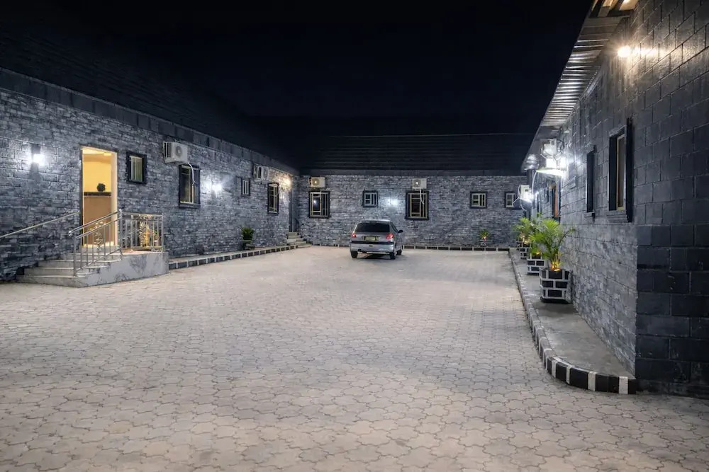 The Whale Inn Narayi rd Barnawa high cost