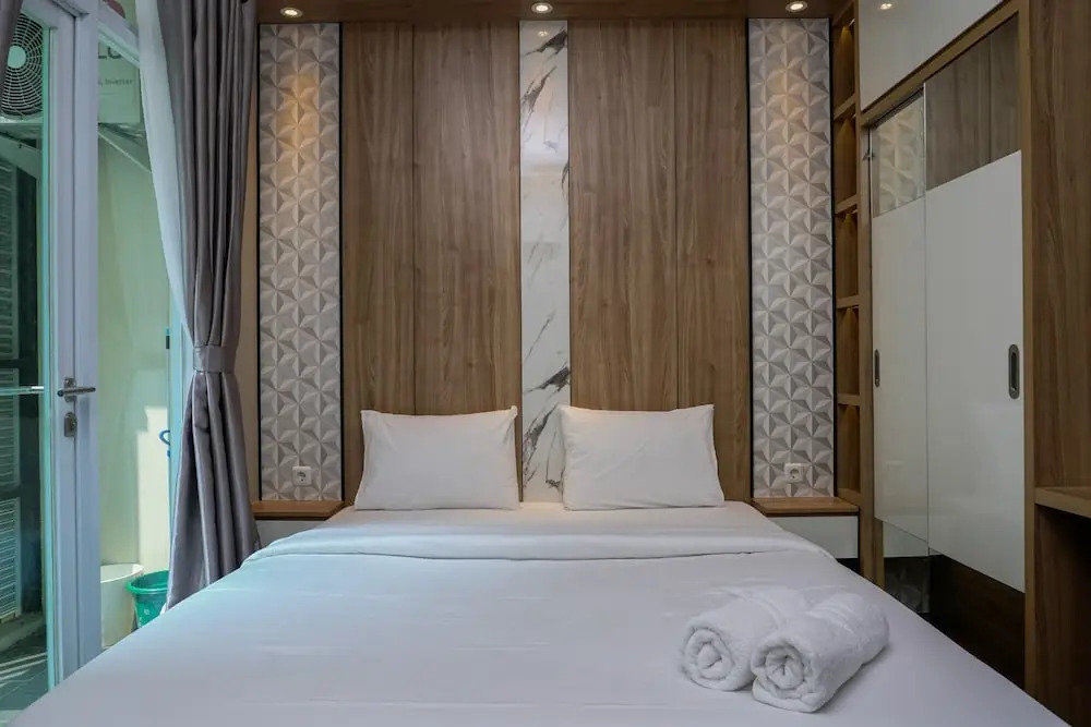 Cozy Studio Apartment at Puri Orchard Near Shopping Mall